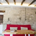 Apartamentos Turisticos La Casa Vieja