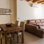 Plaza Apartamentos