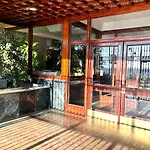 Gatu Villa Bani Con Terraza Y Vista Frontal Al Mar, Preferente Mayores De 25 Anos Y Familias