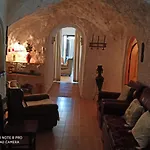Casa Cueva La Fuente