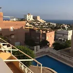 The Beach Apartment - Sea Views