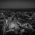 Los Pilares Tourist Home
