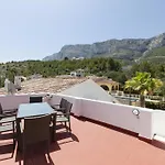 Villa Celi: Sea- & Mountain View, Peaceful & Comfortable.