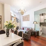 Giralda Sevilla Apartment