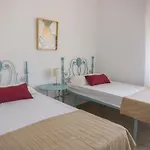 Amplio Alojamiento Con Magnificas Vista A 6 Metros De La Playa