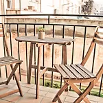 Urban Manresa-City Center Apartment With Balcony