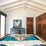 Villa Michelle - Lh114 By Villas Now Ltd