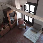 La Casa Del Muerdago