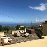 Casitas Las Uvas y las Viñas