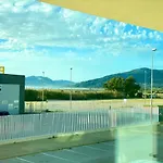 Tarifa Cozy House - Modern, Pool, Parking, Wifi,