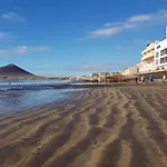 alquilaencanarias El Medano, Cabezo beach&parking