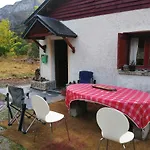 cAsA AmigA chalet entre Canfranc Estación y Candanchú