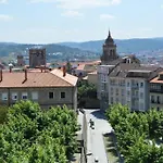 Amplio Y Luminoso Piso En El Centro De Ourense