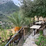 Hostal Villa Verde-Adults Only