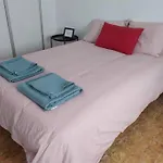Amplio y céntrico apartamento junto al mar