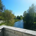 Tu Hogar En El Camino. Burgos Centro. Vut. Wifi