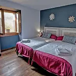 Charming House In Baraibar With Mountain View