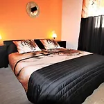 Grande Montemar - 2 Bathrooms, 10 Min To The Beach, Garage