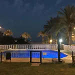 Apartamento Con Vistas Al Mar. Primera Linea De Playa.