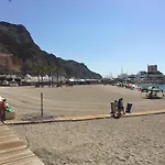 Apartamento Con Vistas Al Mar. Primera Linea De Playa.
