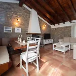 eva y maría CASA RURAL