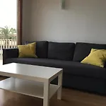 Apartamento Con Vistas Al Mar. Primera Linea De Playa.