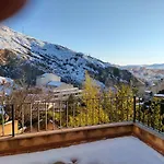 Apartamentos Casas Colgadas