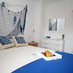 Estudios céntricos con vistas al mar o a la ciudad - especificado en la descripción de las habitaciones -
