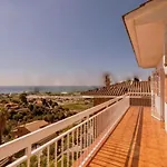 Chalet Santa Susana