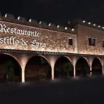 Castillo De Luna