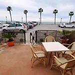 Apartamento Con Terraza Frente Al Mar