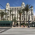 Estudio De Lujo Casaturis En El Corazon De Alicante A114