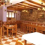 Hostal Rural Onbordi