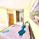 Arenal Home, Parking Gratis