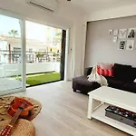 Acogedor Y Luminoso Apartamento Con Vistas Al Mar