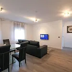 El Picu 7. Apartamentos.