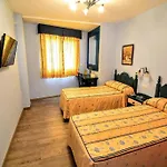Apartamentos Turisticos La Fonda