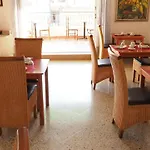 Hotel Montserrat