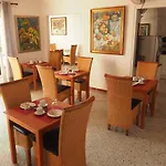 Hotel Montserrat