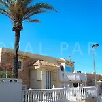 CASA junto Mar a 50 metros de la playa La Mate
