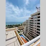 Excepcional apartamento Frontal, 1a línea de playa, MarinaDor