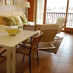 Apartamento histórico siglo XIV con vistas al río y parking en Valderrobres