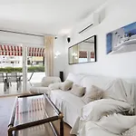 Primera línea con vistas al mar