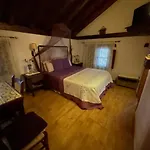 Posada Los Cantaros