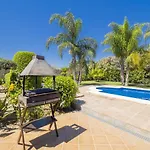 Cubo\'S Villa Erythrina