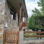 Entrecastanos