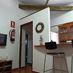 Apartamento Turistico Muralla De Caceres