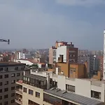Libertad 10, piso céntrico en Gijón, con WIFI de 3 hab para 5 personas