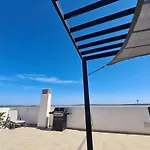 Vista Al Lago, La Luna III