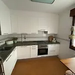 Casa Poo de Llanes con jardín